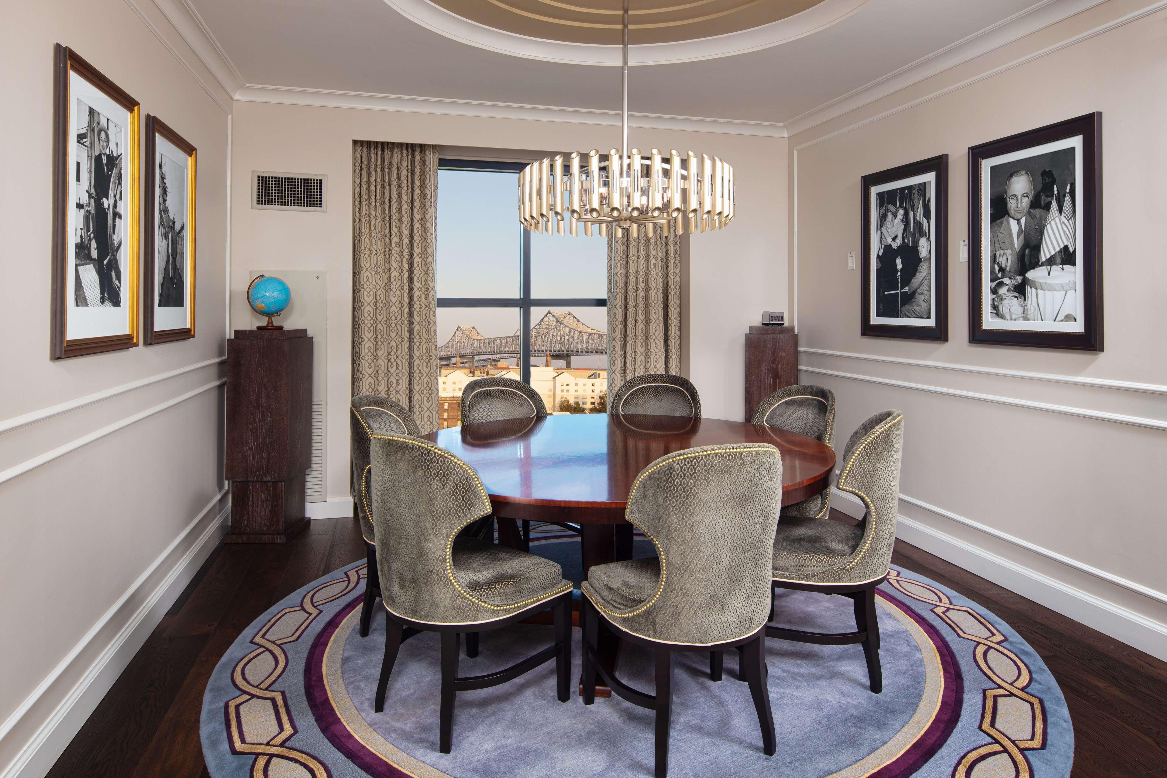 The Higgins Hotel New Orleans, Curio Collection By Hilton Eksteriør bilde