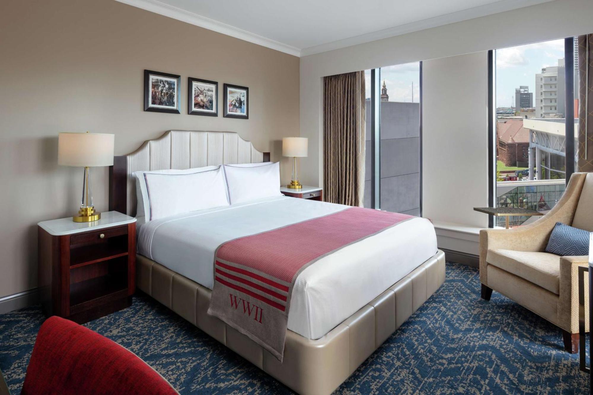 The Higgins Hotel New Orleans, Curio Collection By Hilton Eksteriør bilde