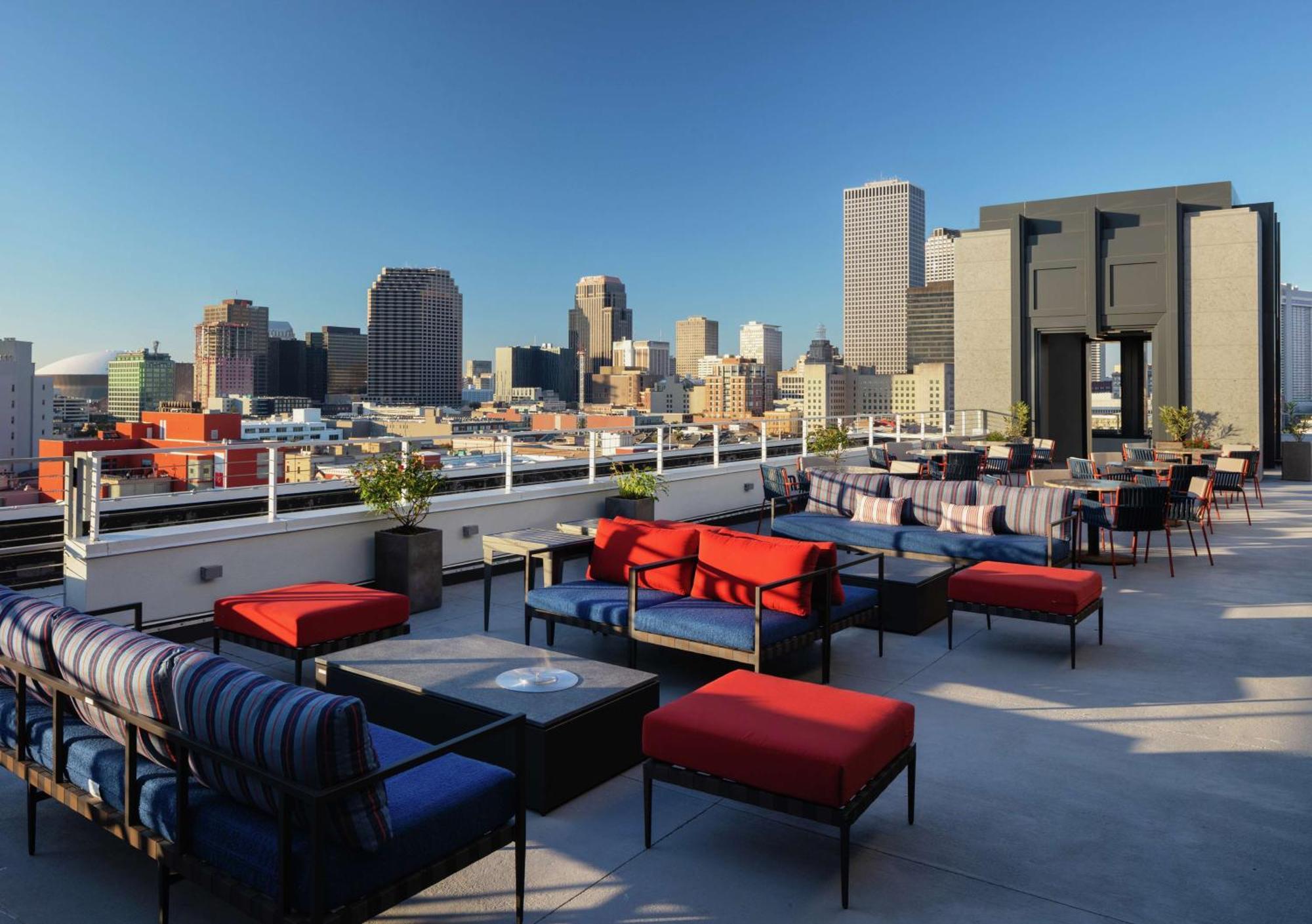 The Higgins Hotel New Orleans, Curio Collection By Hilton Eksteriør bilde