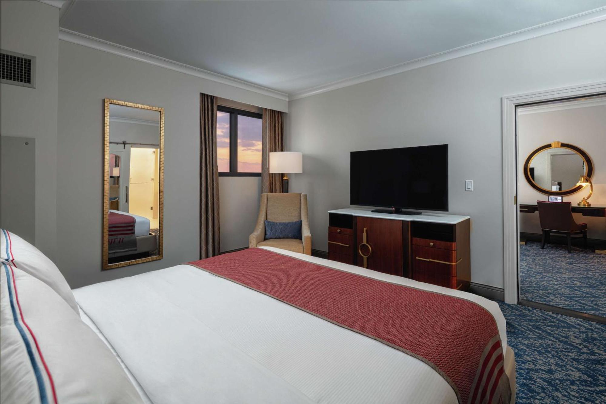 The Higgins Hotel New Orleans, Curio Collection By Hilton Eksteriør bilde