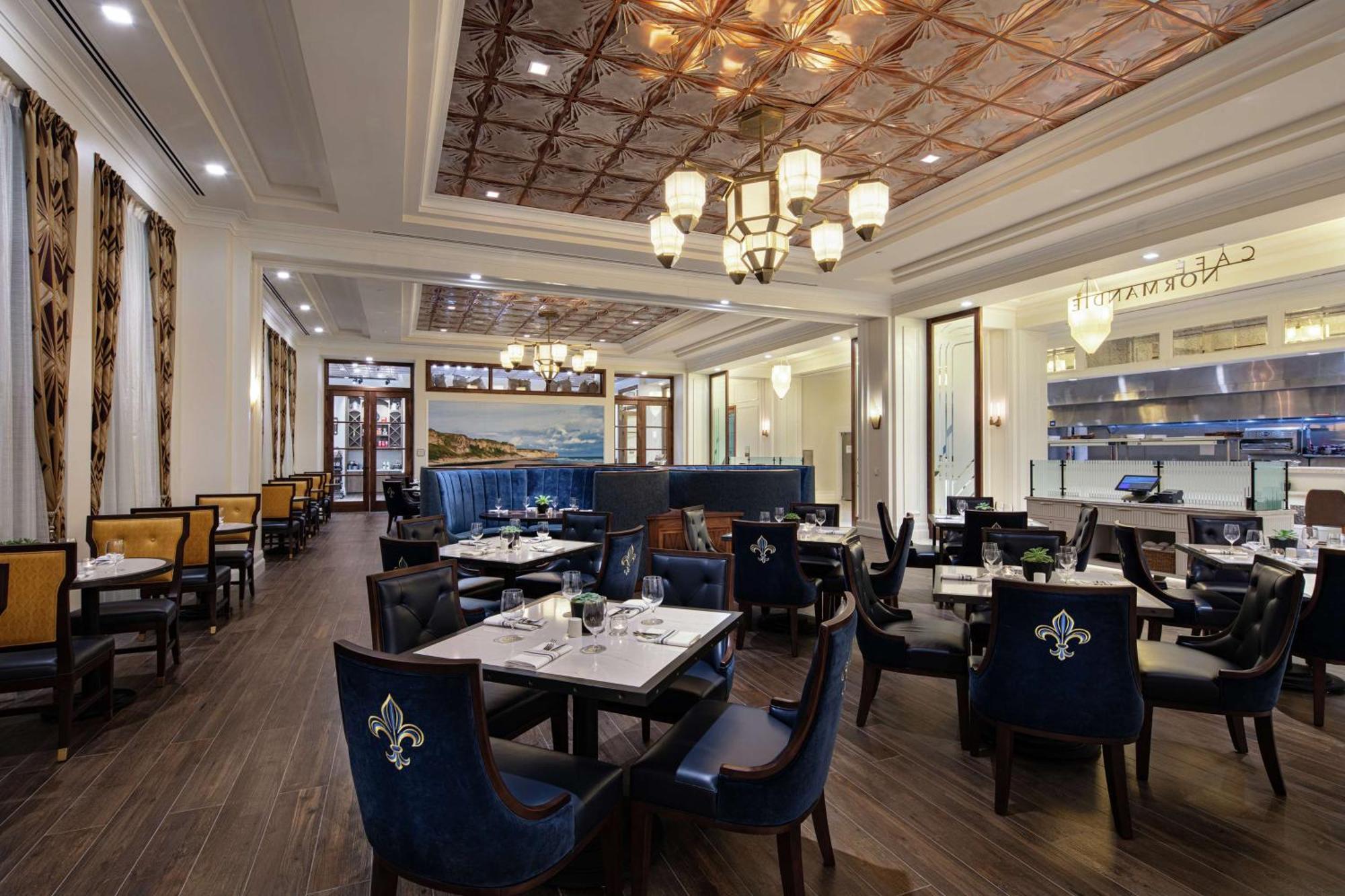 The Higgins Hotel New Orleans, Curio Collection By Hilton Eksteriør bilde